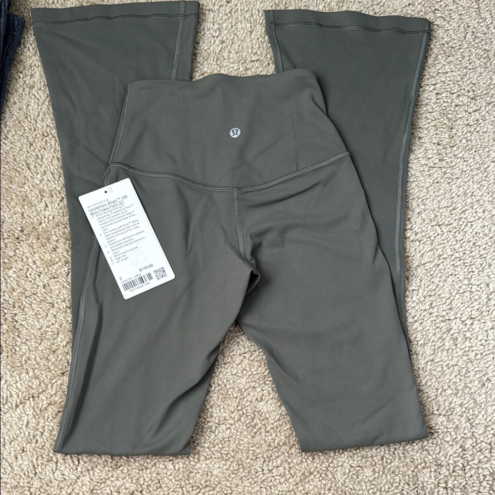 Lululemon align HR mini flare pant 32”
